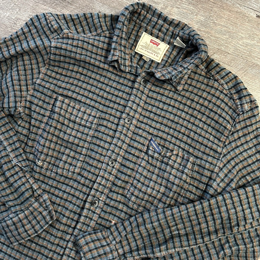 Vintage Levi's Plaid Flannel Shirt Men's Size L Blue Tan Black Check Two Pocket